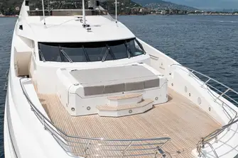 The foredeck sun lounge provides privacy when moored stern-to in port