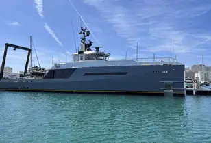 yacht de 100 metres a vendre