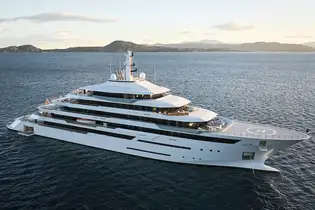 mega yacht cruise