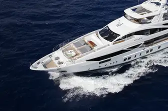 A large foredeck sun lounge has a jacuzzi, two double sunpads and lounge seating