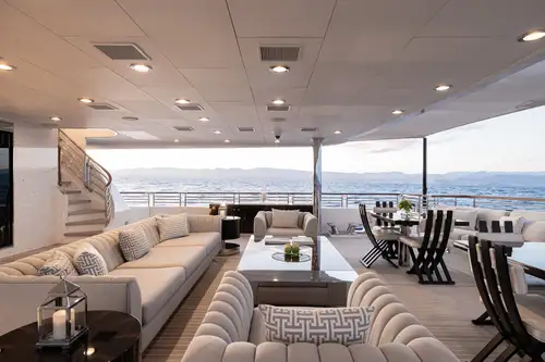 Main deck aft