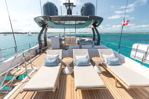 Sun deck aft sunloungers