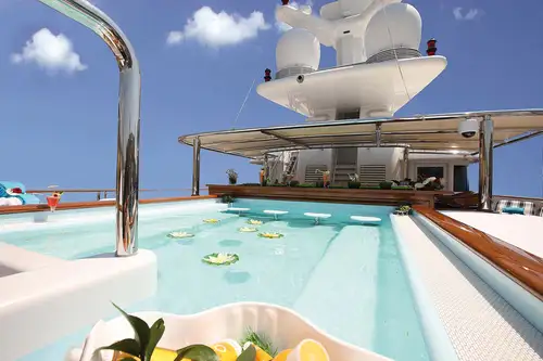 Sun deck forward pool 